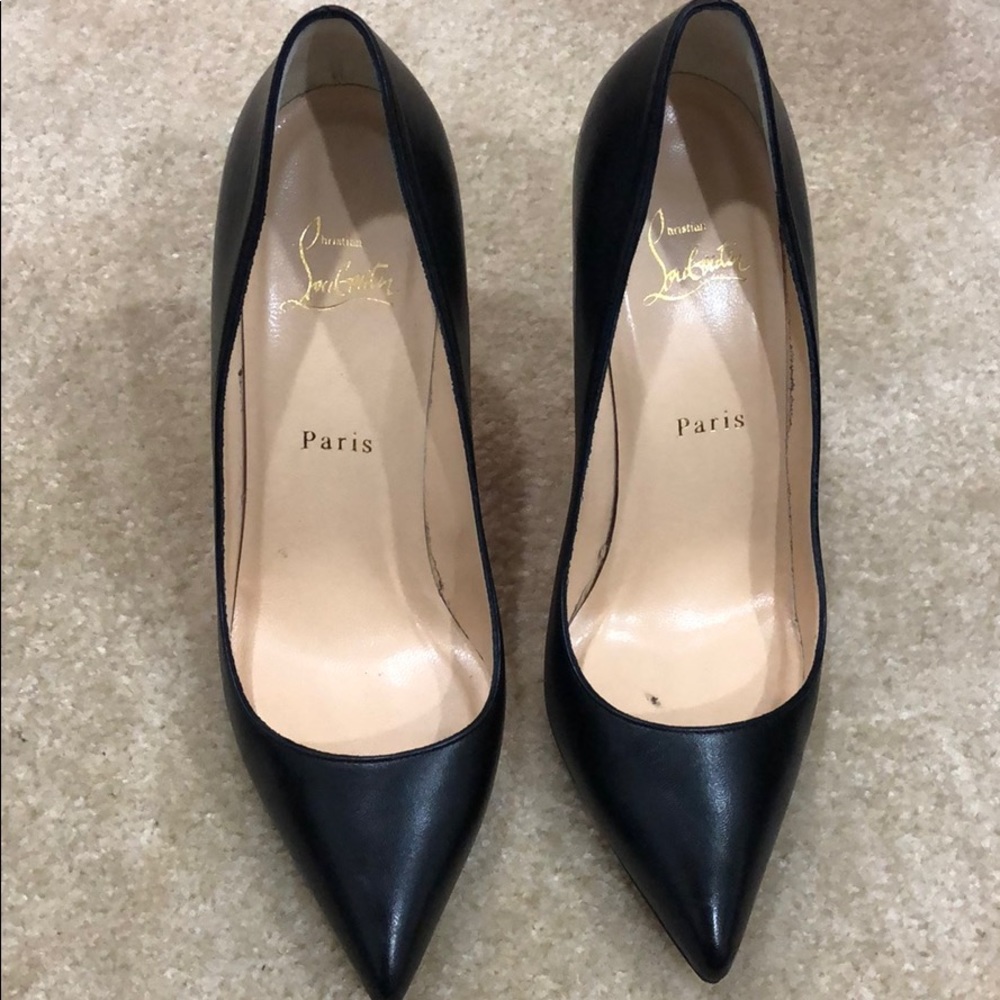 Classic black Louboutin pumps - Picture 2 of 4
